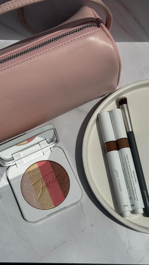 Instagram post by @danielledeserves for jane iredale. Caption reads: [...] Brightening Under Eye Concealer from....