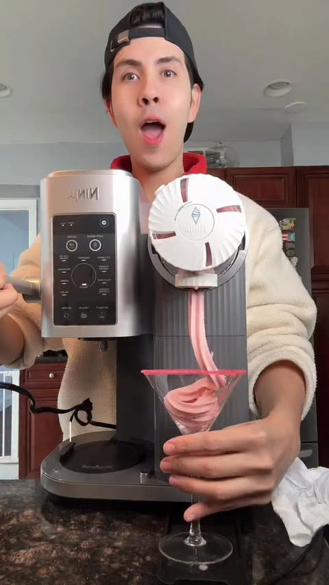 Instagram post by @benjixavierr for Ninja Kitchen. Caption reads: [...] I’ve been making on reaper using my....