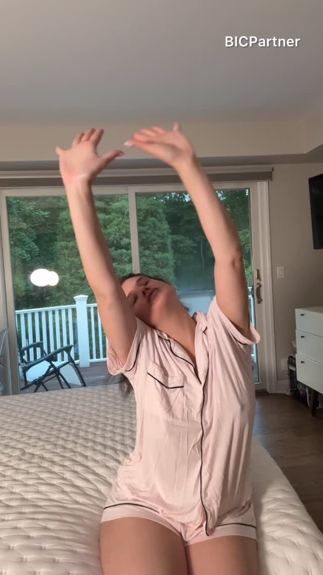 Instagram post by @remibader for BIC. Caption reads: Running late for a date? No stress here @bicrazors....