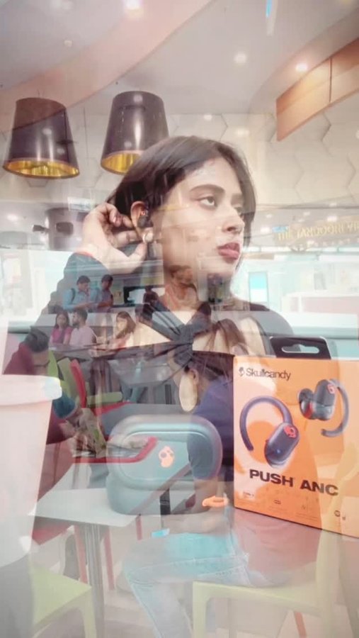 Instagram post by @jyoti_ji321 for Skullcandy. Caption reads: [...] I just hit ✨noise cancel✨ The new Skullcandy....