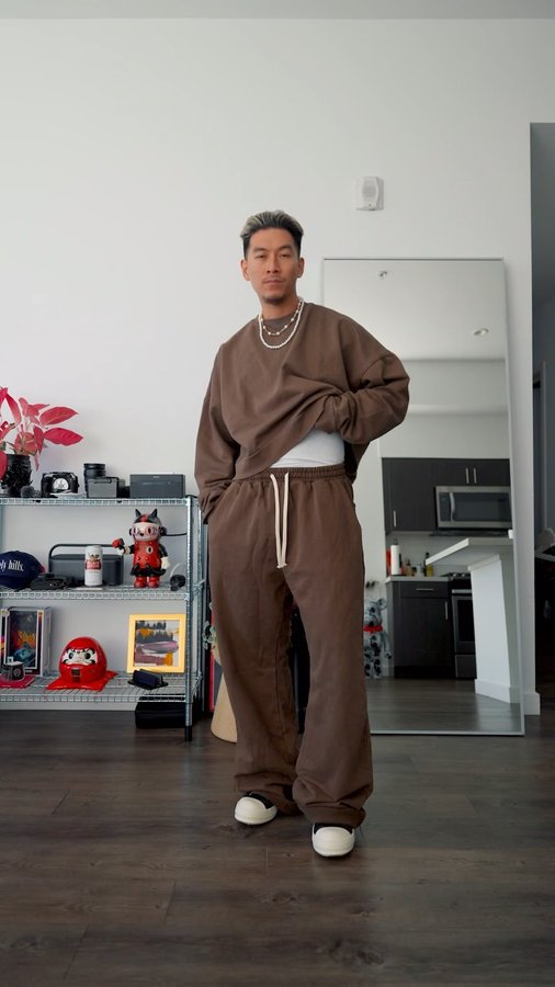 Instagram post by @mousetrvp for mnml. Caption reads: Rate the fit 🤎 @mnml.la
Code - mouse10....