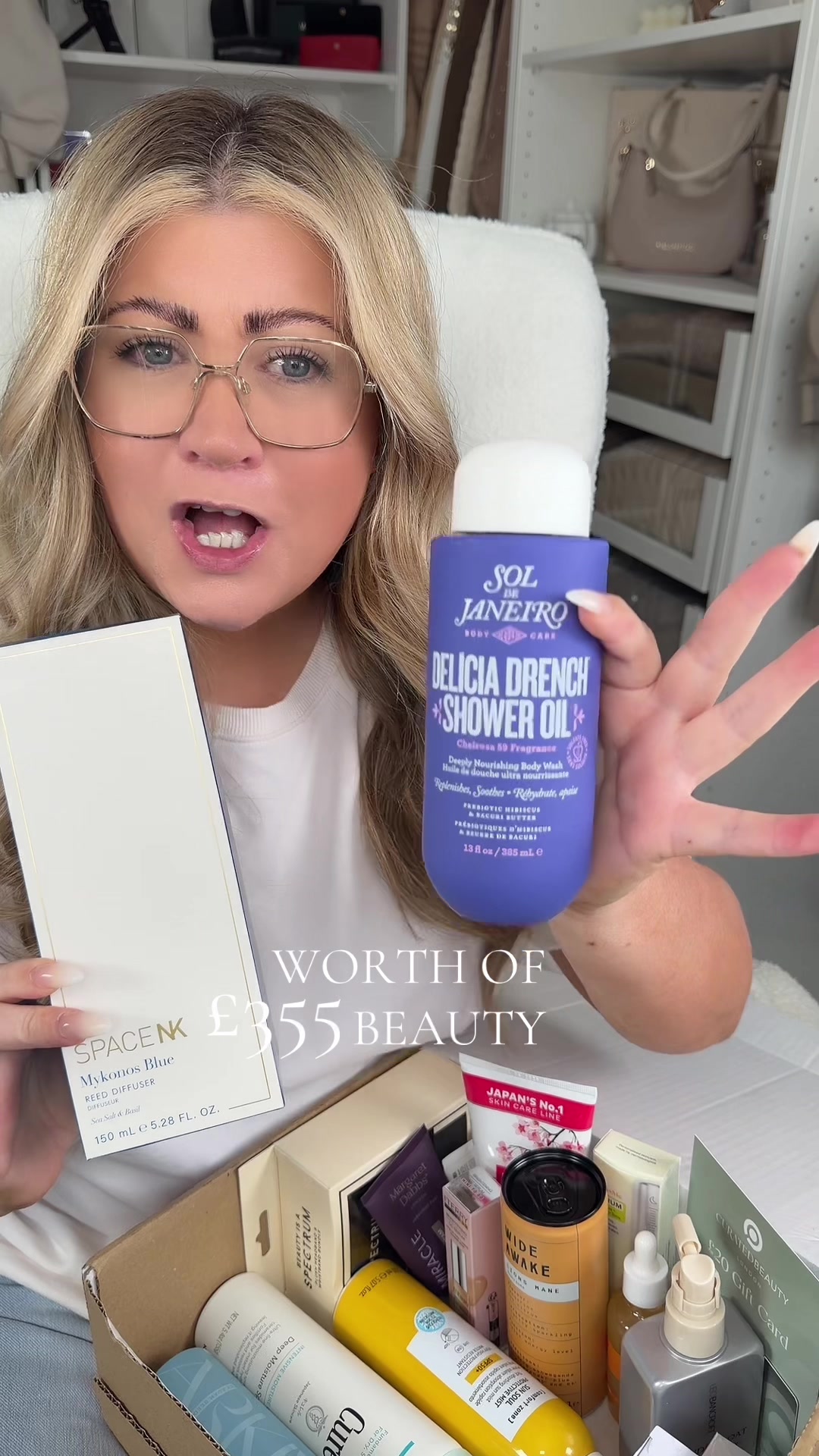 TikTok post by @officialsamanthalouise for Latest in Beauty. Caption reads: This one is worth it 100% the newest @Latest in....