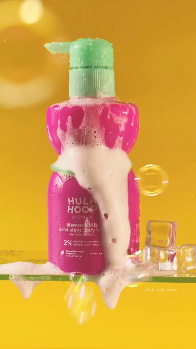 Instagram post by @layla_loves_beauty_ for Foxtale. Caption reads: Meet the Hula Hoop Exfoliating Body Wash by....