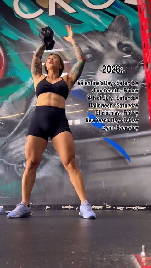 Instagram post by @pinkysup670 for Vital Apparel. Caption reads: Great year ahead of us 🙌🏼
 
No excuses.