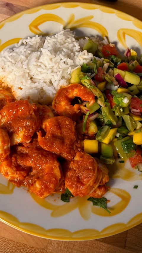 Instagram post by @cooking_with_daisy_ for MAGGI Belgium. Caption reads: #MaggiPartner This meal was always a staple....
