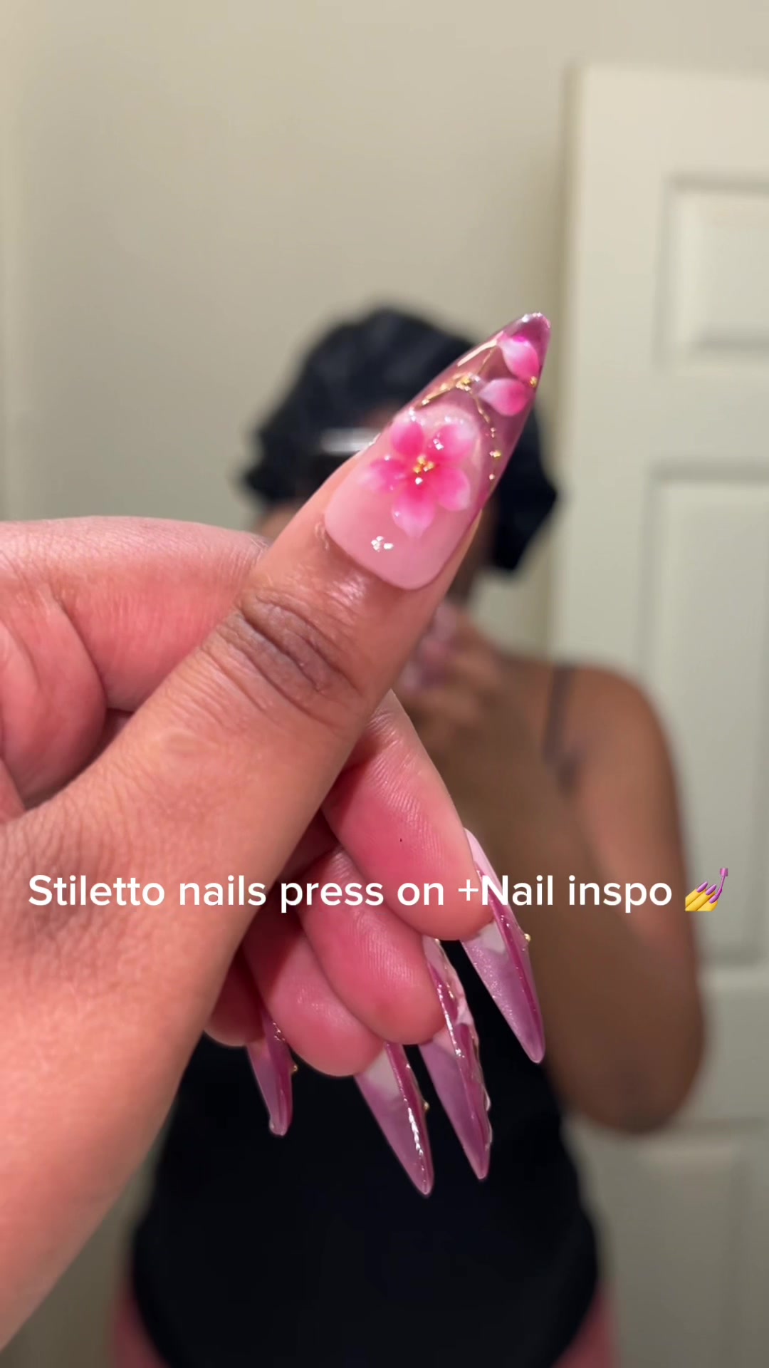 TikTok post by @heyyitschili for Nailphoria. Caption reads: ✨NailPhoria SUMMER BREEZE COLLECTION - Press-On....