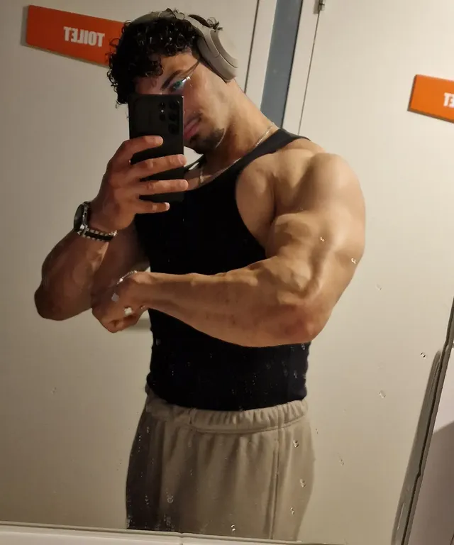 Instagram post by @its__mootje for AYBL. Caption reads: Random dump 📸 fits from @ayblmen code MOOTJE for....