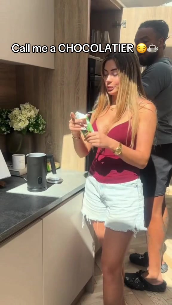 TikTok post by @chloeandnathangs for Straame. Caption reads: These milk frothers are INSANE from @STRAAME ☕️....