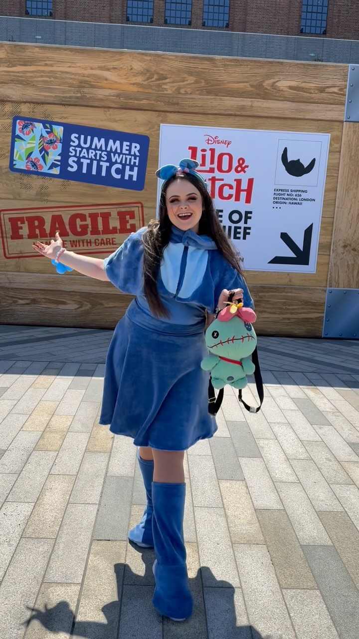 Instagram post by @anastasia_vonschweetz for Skinnydip London. Caption reads: AD|PR invite.

Aloha friends! I was so excited to....