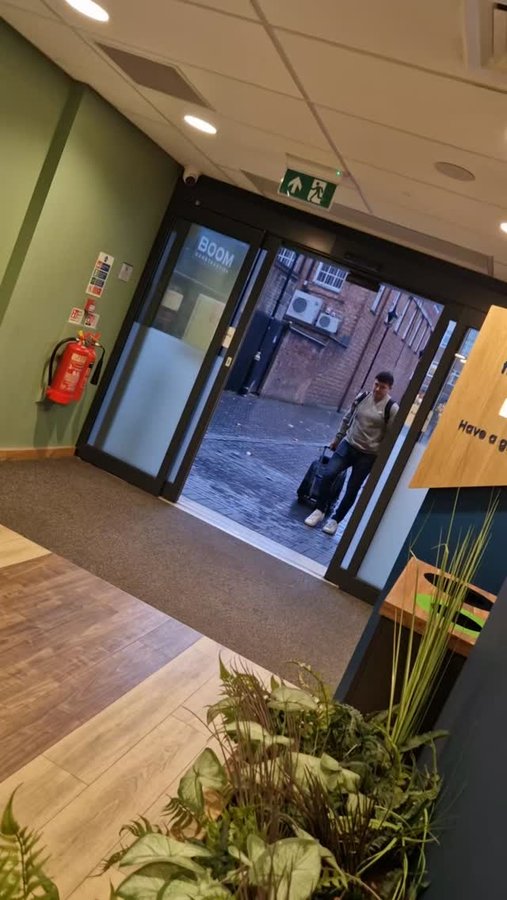 Instagram post by @claude.and.keith for Pecute. Caption reads: [...] why is check in darling 🤔 

Loving our....