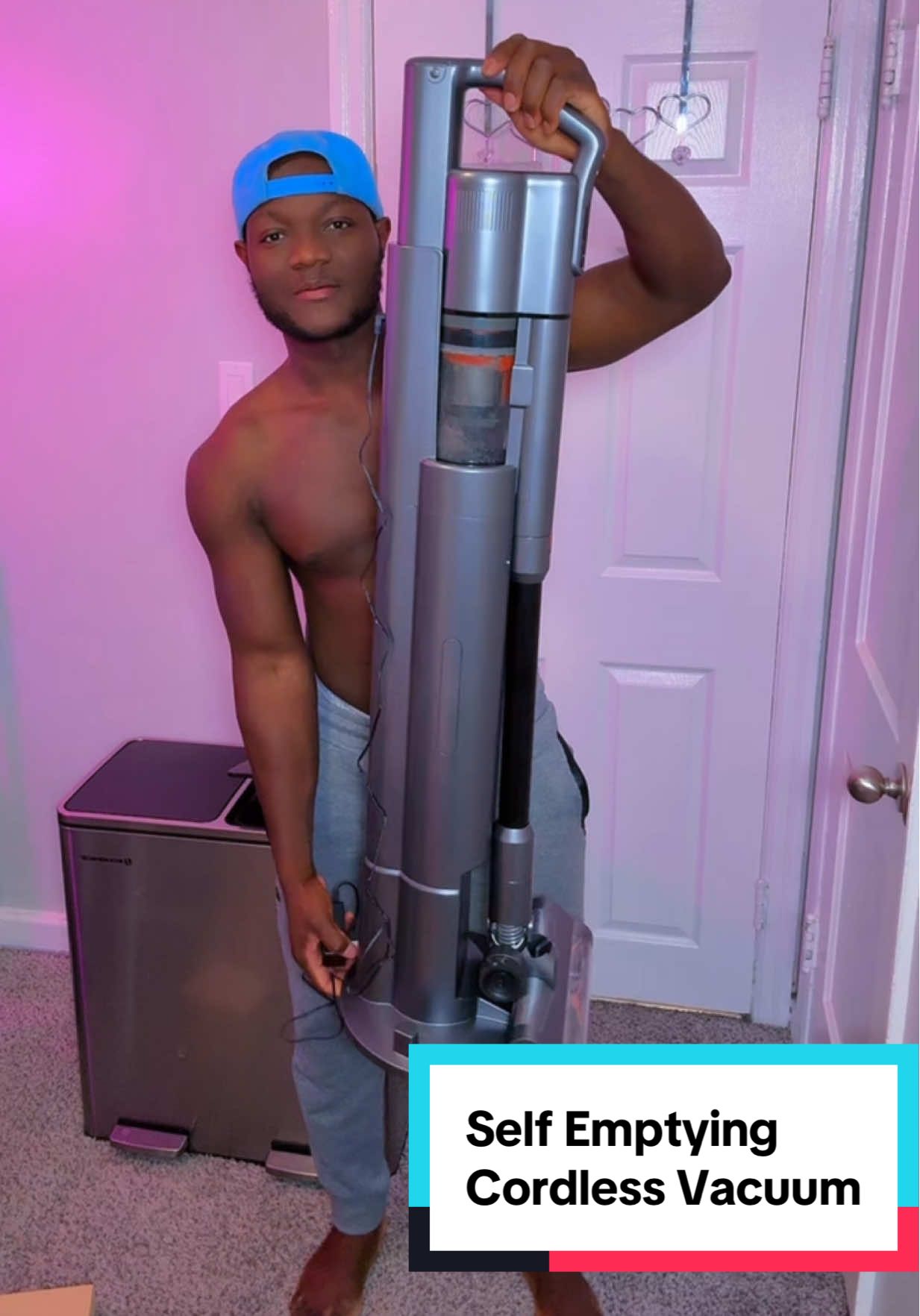 TikTok post by @chen_sal for Uwant Clean. Caption reads: [...] Cordless Vacuum! Free Shipping 🔥🔥🔥@Uwant....