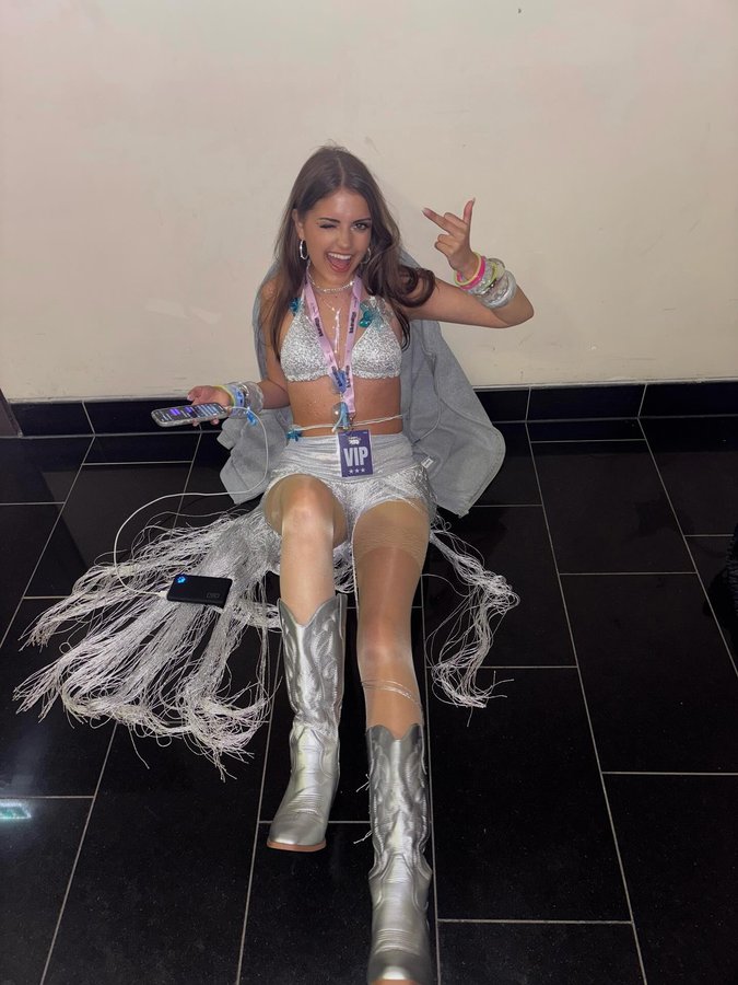 Instagram post by @lenisummer for SHEIN Germany. Caption reads: [...] um Rabatte zu erhalten!

@sheingermany....