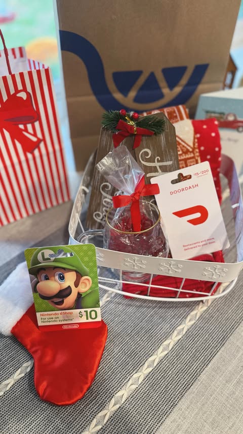 Instagram post by an influencer for Kroger. Caption reads: [...] shopping = complete! 🎄 Kroger makes it SO....