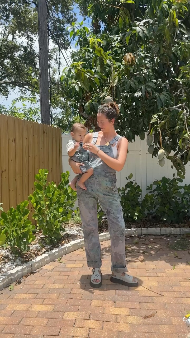 Instagram post by @malloryonthemoon for Rit Dye. Caption reads: Had so much fun ice dying matching @carhartt....