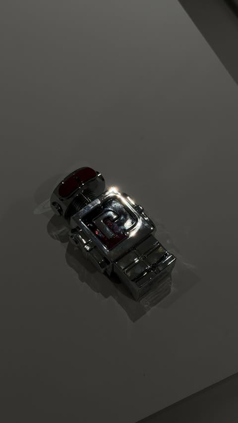 Instagram post by @doctorchilton for rabanne. Caption reads: [...] duo parfait pour cette Saint Valentin❤️....