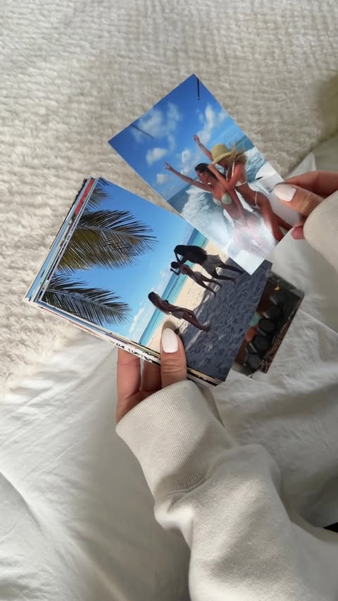 Instagram post by @candelacimino for FreePrints. Caption reads: [...] some of my favorite memories with....