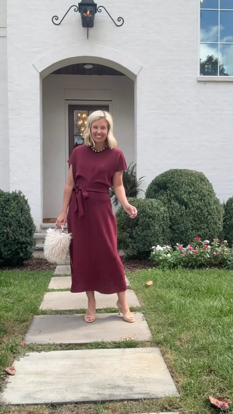 Instagram post by @mixandmatchmadness for SPANX. Caption reads: [...] us to shop… the new arrivals! Yall, @spanx....