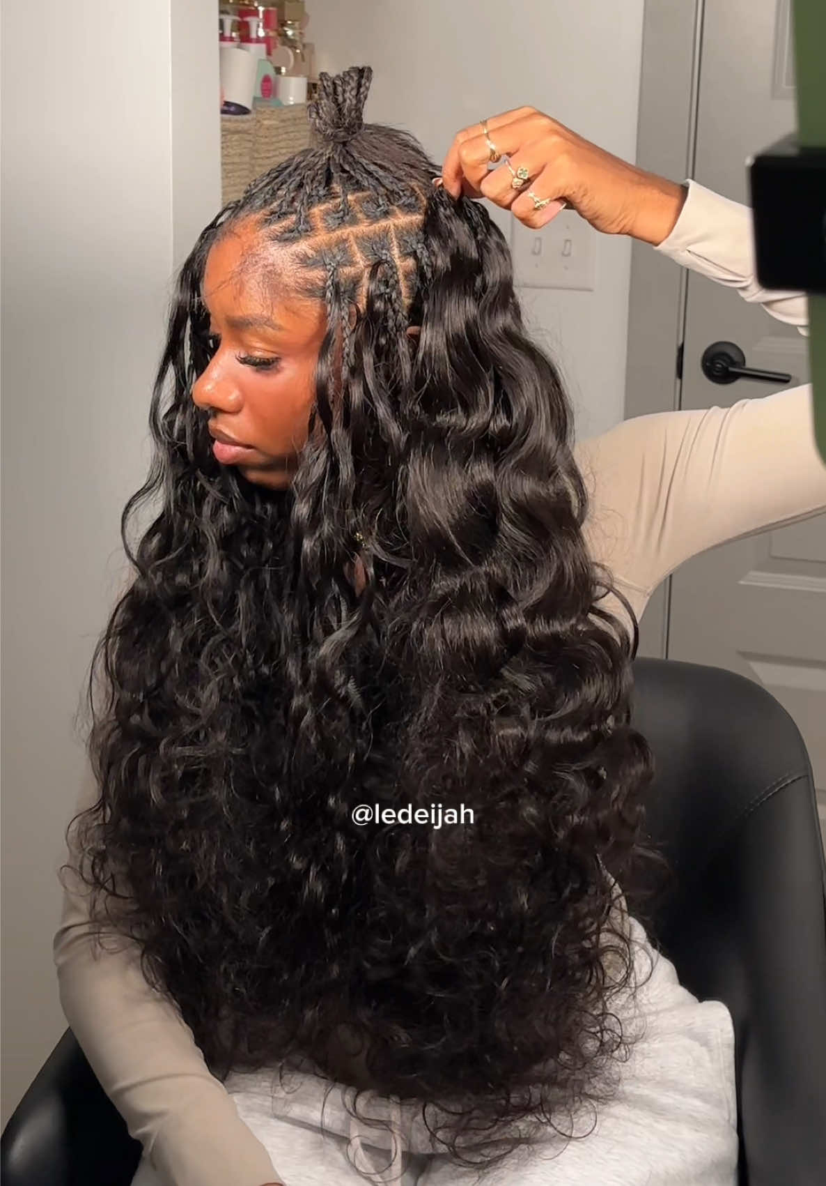 TikTok post by @ledeijah for BGM Girl Hair. Caption reads: [...] tutorial 😍 i love body wave boho....