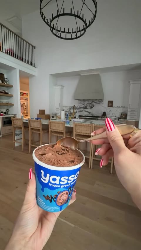 Instagram post by @aligreen13 for Yasso Frozen Greek Yogurt. Caption reads: Have you tried these viral @yasso spoonables?!....