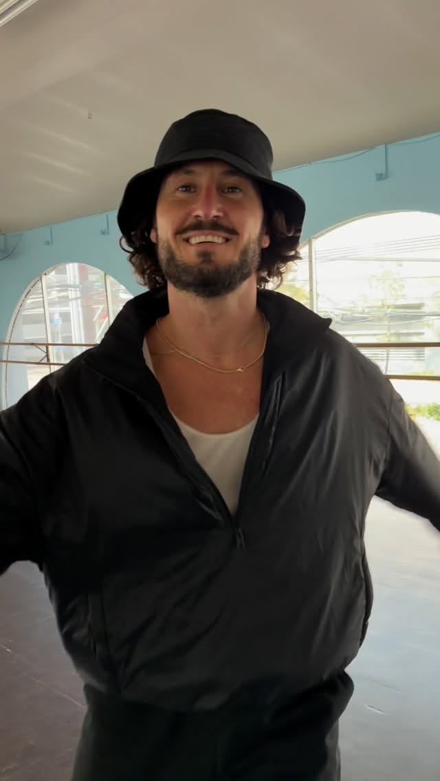 Instagram post by @valentin for SkinnyDipped. Caption reads: One of my latest go-to rehearsal snacks....