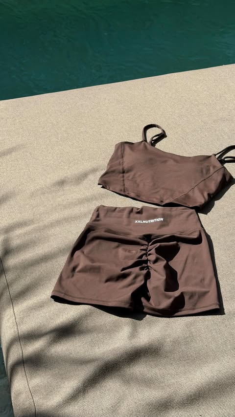 Instagram post by @indixoord for XXL Nutrition. Caption reads: Klein ochtend/middag vloggie hier op Bali 🌴
Ohja....