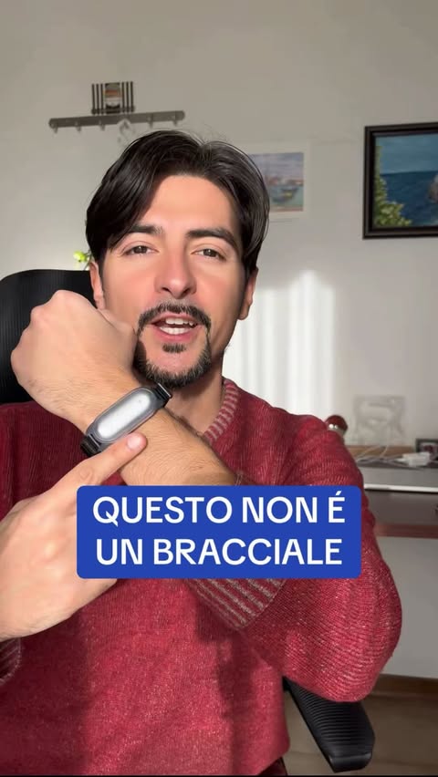 Instagram post by @antonytricks for PLAUD. Caption reads: Registra e riassumi in un tocco con....