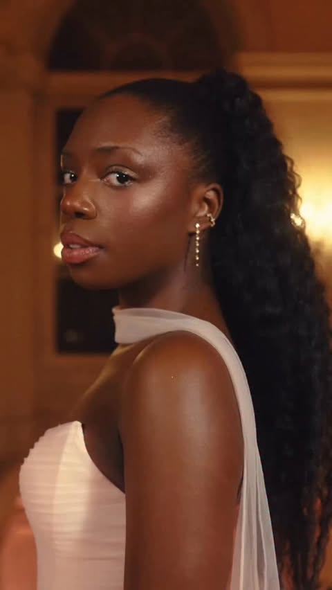 Instagram post by @fashiondollriri for Bridgerton. Caption reads: The diamond of the season 💎  @bridgertonnetflix....