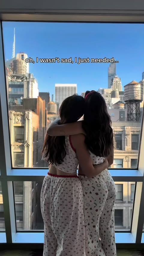 Instagram post by @allieandsam for Best Western. Caption reads: Steal our Christmas in NYC itinerary! ✨🎄 (aka how....