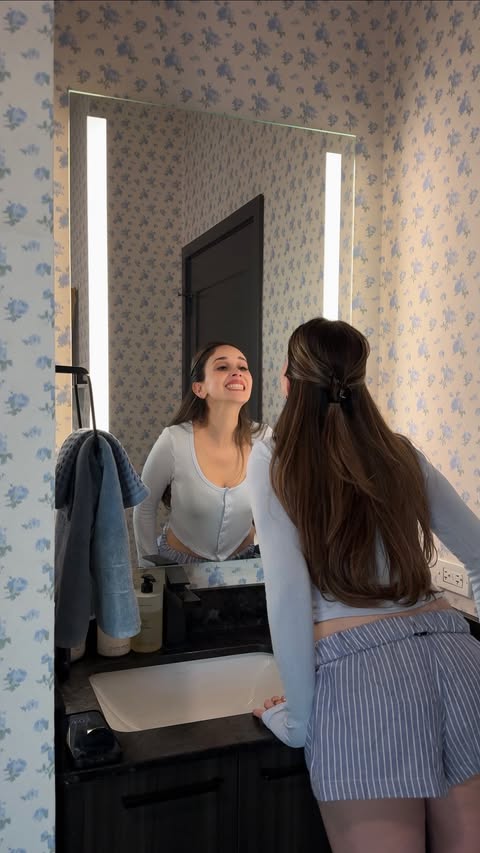 Instagram post by @jamialix for Crest. Caption reads: #Ad #CrestPartner this year’s holiday goal: less....