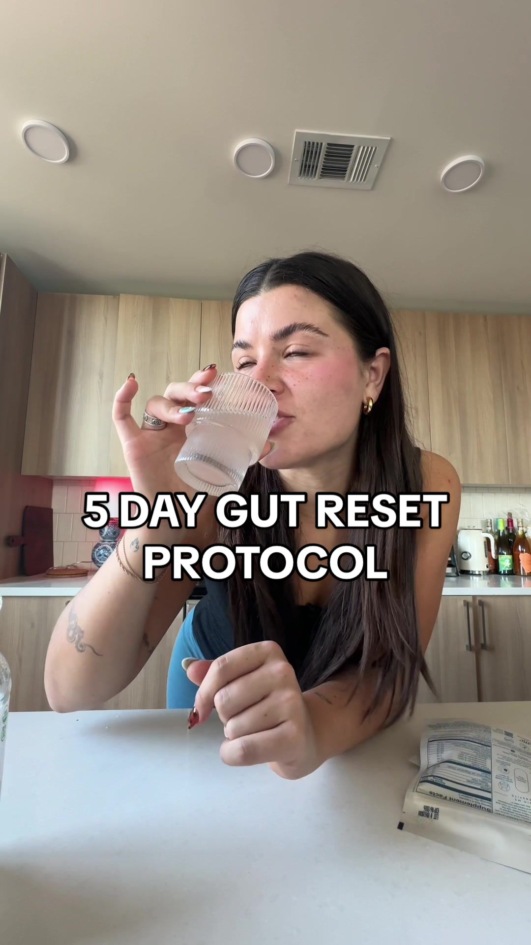 TikTok post by @liv.ingwell for Bio.me. Caption reads: [...] #guthealthtips #guthealing #gutcleanse....