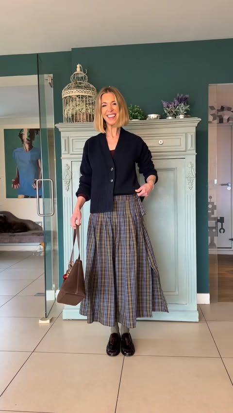 Instagram post by @theshoelovingstylist for Damson Madder