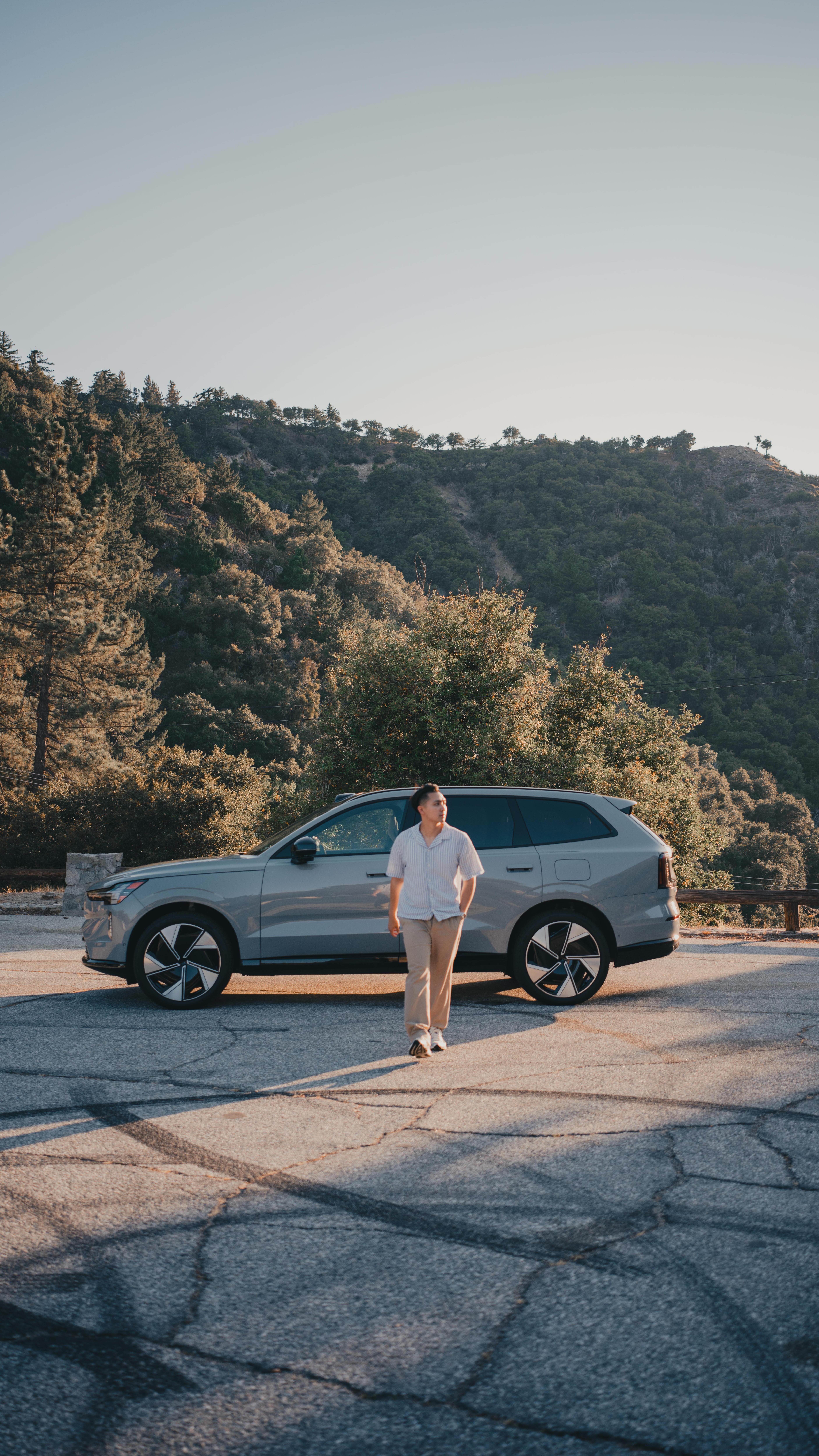 Instagram post by @renzsadiwa for Volvo Cars. Caption reads: Volvo EX90: Effortless Design #AD

The design is....