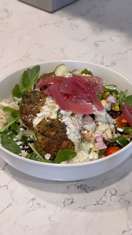 Instagram post by @blkandvegan for Mezzetta. Caption reads: Med bowls for summer! The @mezzetta Pickled Red....