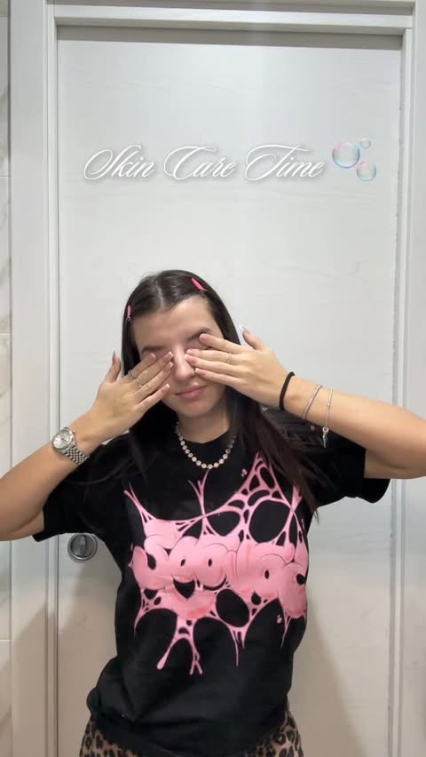 Instagram post by @giorgiamordentii for Erborian. Caption reads: [...] care time🫧

@laneige_eu @theordinary....