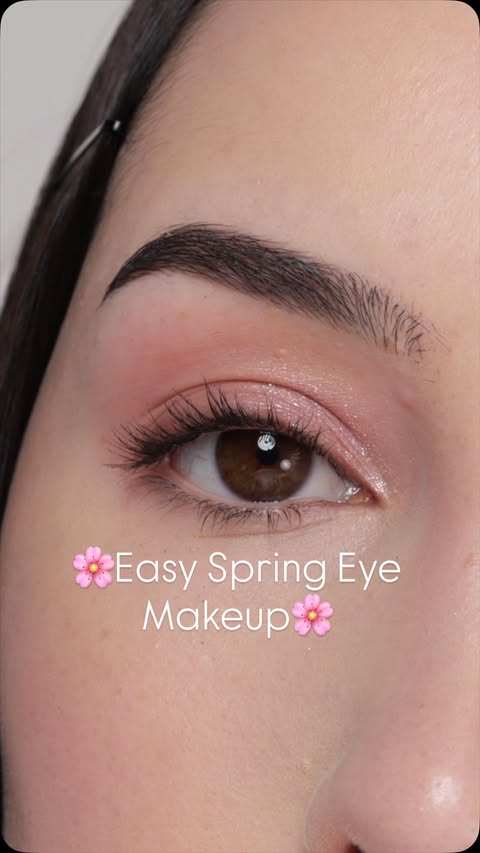 Instagram post by @ashleykaylamakeup for Kaja Beauty. Caption reads: [...] Easy Spring Eye Makeup🌸 I used the....