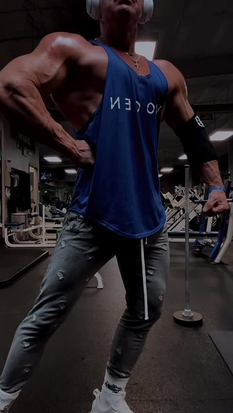 Instagram post by @jimmysweet_physique for Evogen Nutrition. Caption reads: [...] start ! LETS BE GREAT! Shoutout to....