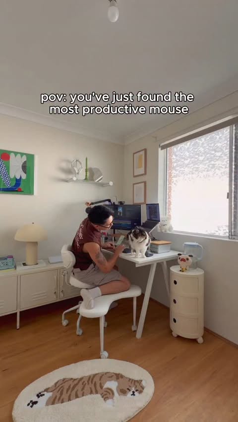 Instagram post by @paulpayasalad for Logitech. Caption reads: [...] the perfect mouse is over 🖱️☁️ The....