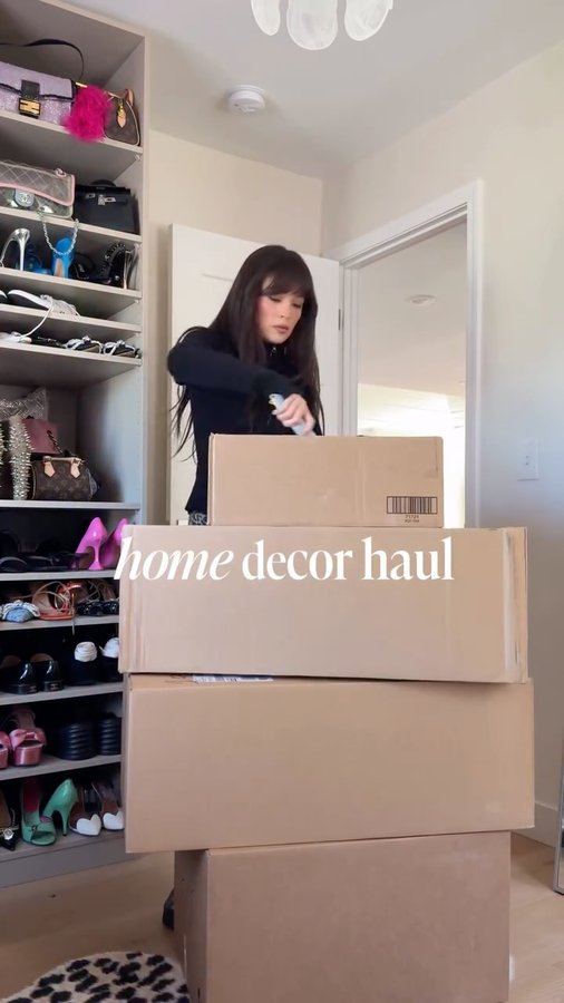 Instagram post by @summerrachelwarren for Urban Outfitters. Caption reads: are you a minimalist or maximalist? 🎀 comment....