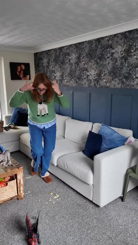 Instagram post by @cleanqueenchloe for Eufy. Caption reads: [...] crumbs & sand daily - meanwhile the eufy....