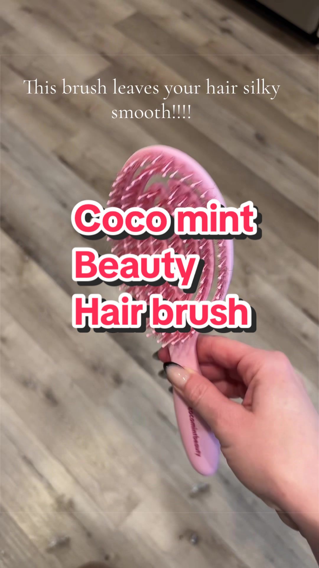 TikTok post by @neko021409 for Cocomint Beauty. Caption reads: @cocomintbeauty new brush is the IT GIRL! If you....