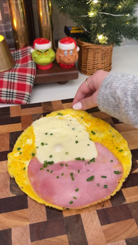 Instagram post by @glenxda for Chomps. Caption reads: Make a holiday themed lunch for my toddler with me....