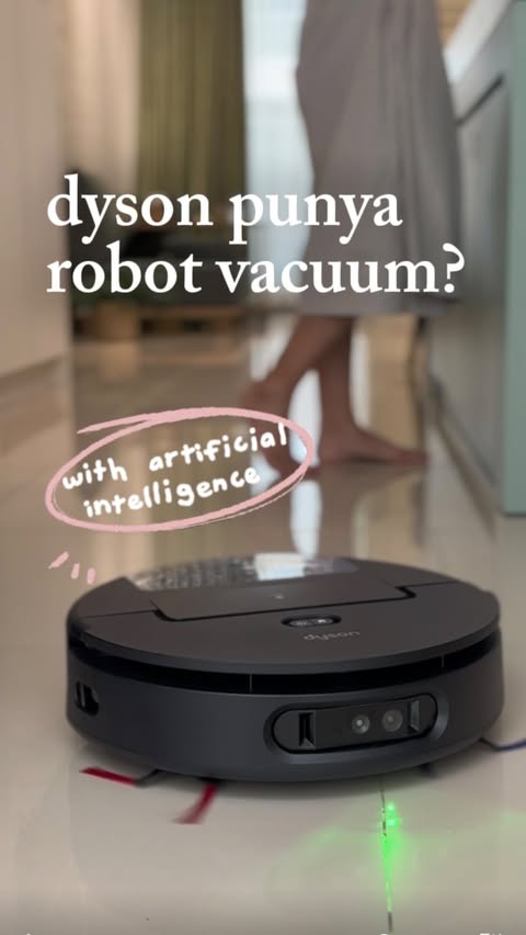 Instagram post by @marianesia for Dyson. Caption reads: [...] physically & mentally at home with Dyson....