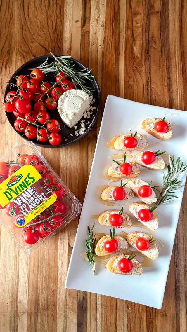 Instagram post by @holleyinthekitchen for BabbleBoxx. Caption reads: #ad Hot Honey Tomato Toasts coming in hot to your....