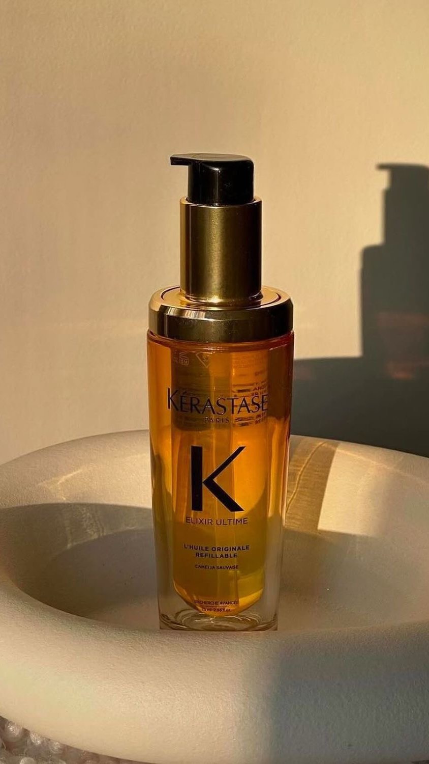 Instagram post by @veeviccy for Maui Moisture. Caption reads: My hair maintenance routine during these hot....