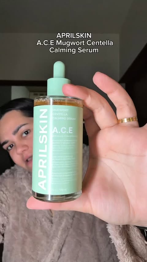Instagram post by @kimhiragi for APRILSKIN. Caption reads: #APRILSKIN #APRILSKINskincare #acne [...].