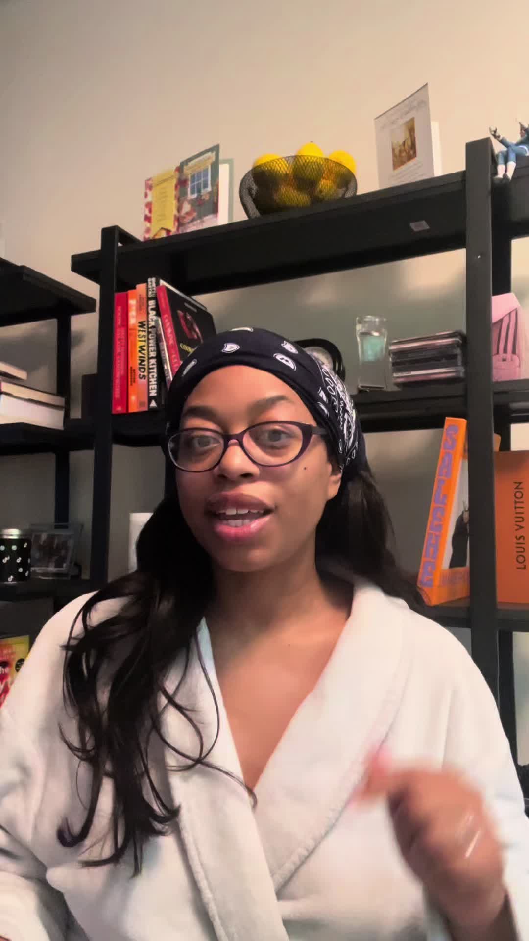 TikTok post by @theeskinboss for Happy Aging. Caption reads: [...] #womenshealth #skincaretips @Happy Aging US.