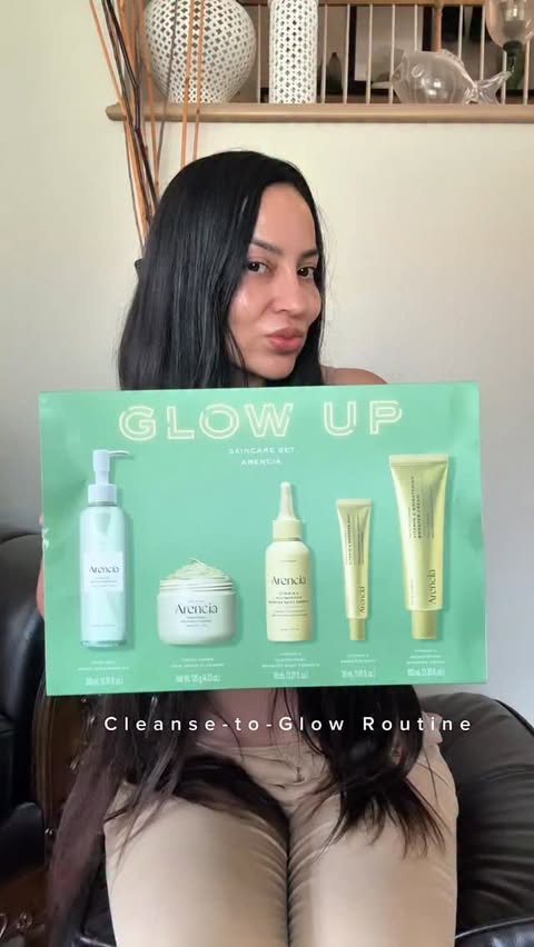 Instagram post by @viridiana.c22 for MOIDA K-Beauty. Caption reads: Lately I’ve been focusing on keeping my skincare....