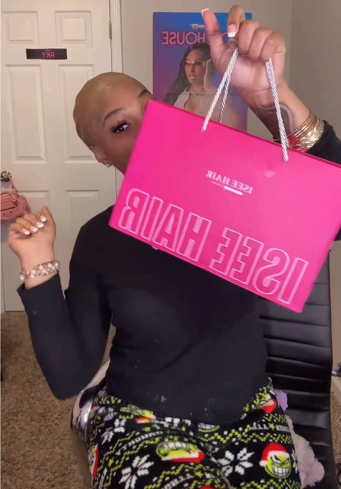 TikTok post by @itsarybynes for iseehair. Caption reads: @ISEEHAIR's Glueless Burmese curly wig is my new....