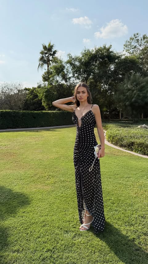 Instagram post by @loran__mari for Mew Mews. Caption reads: orchid whisper 🖤

Code : loran20.