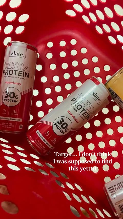 Instagram post by @lynnde.hall for Slate Milk. Caption reads: [...] shake that actually tastes good 🍓😍....